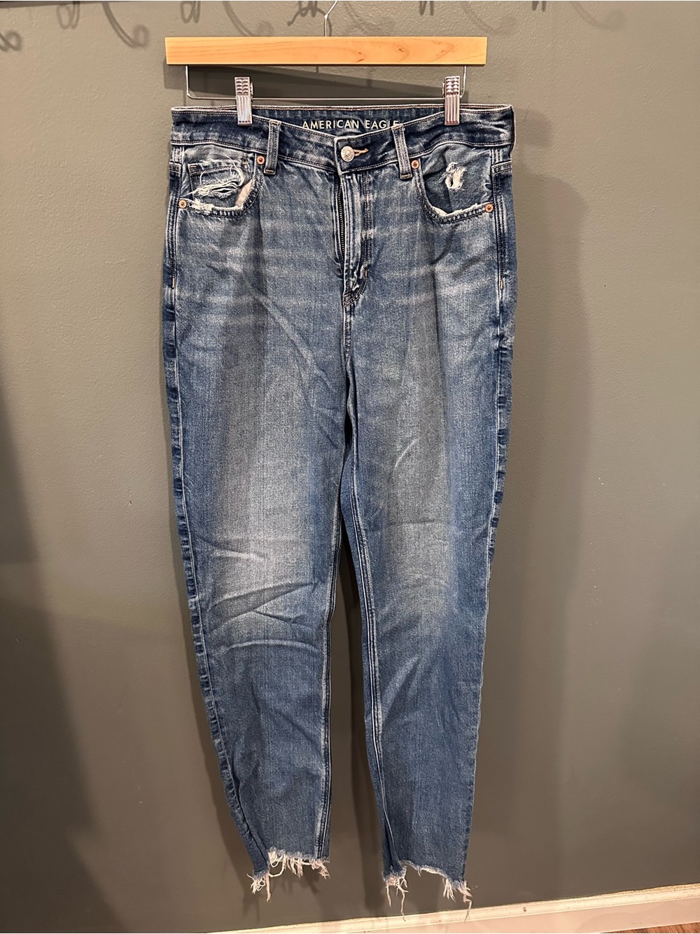 American Eagle Outfitters Mom Jeans - Long